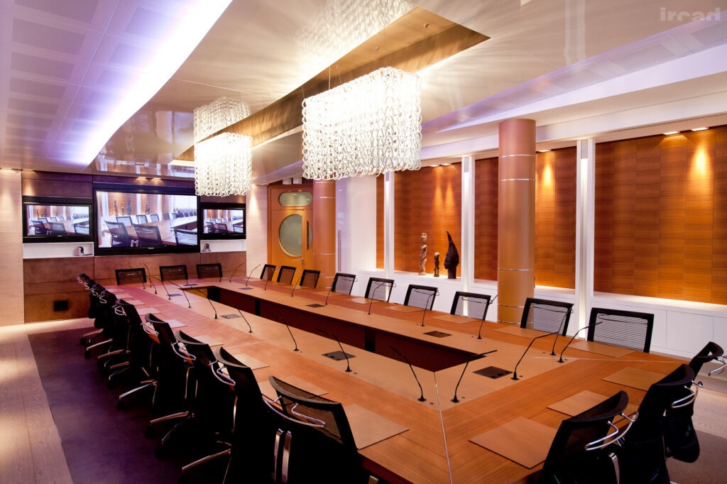 Min Ho Huang meeting room